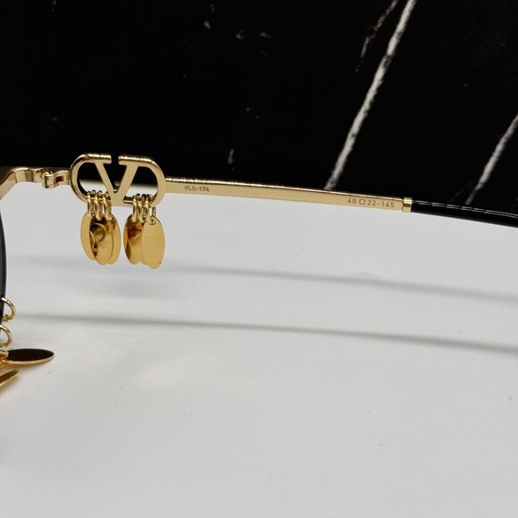 NEW VALENTINO VLS-174A SILVER GOLD WOMEN SUNGLASSES - Picture 10 of 12